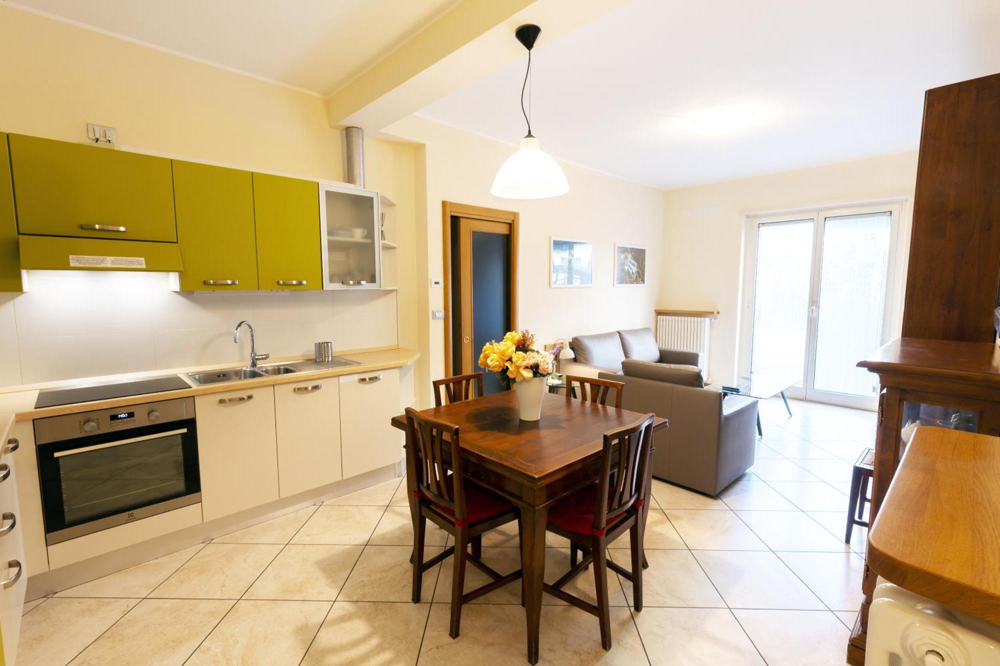 Apartamento Residenza Il Castello Sondrio Habitación foto