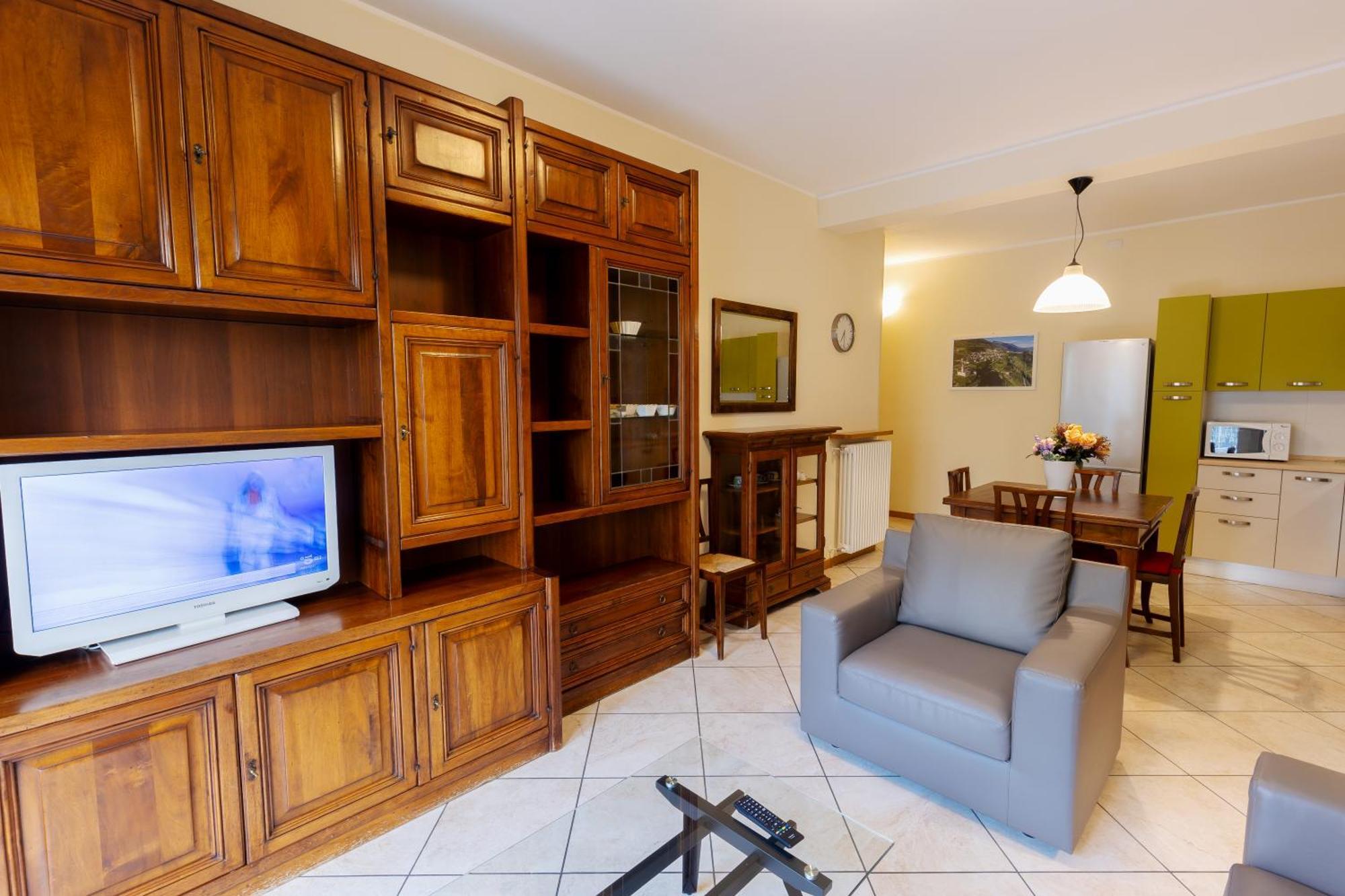 Apartamento Residenza Il Castello Sondrio Habitación foto