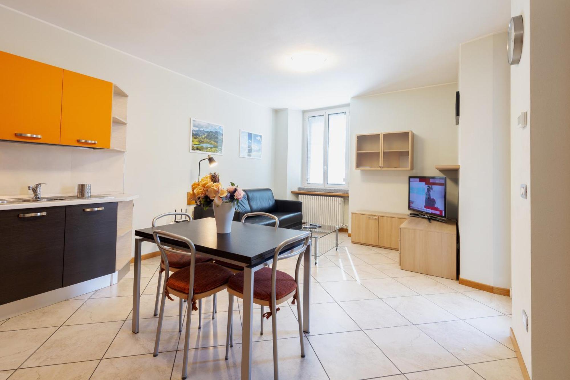 Apartamento Residenza Il Castello Sondrio Habitación foto