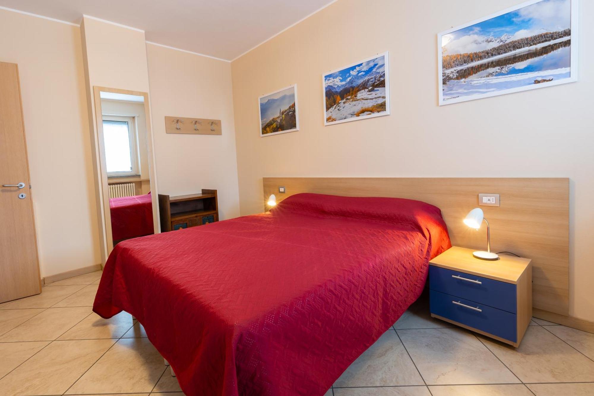 Apartamento Residenza Il Castello Sondrio Exterior foto