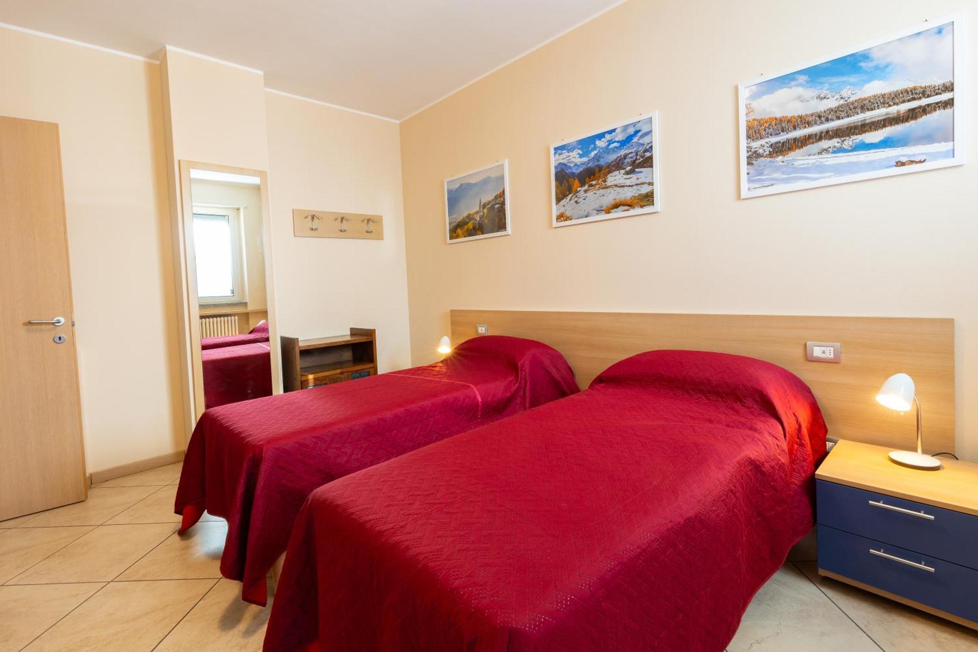 Apartamento Residenza Il Castello Sondrio Exterior foto
