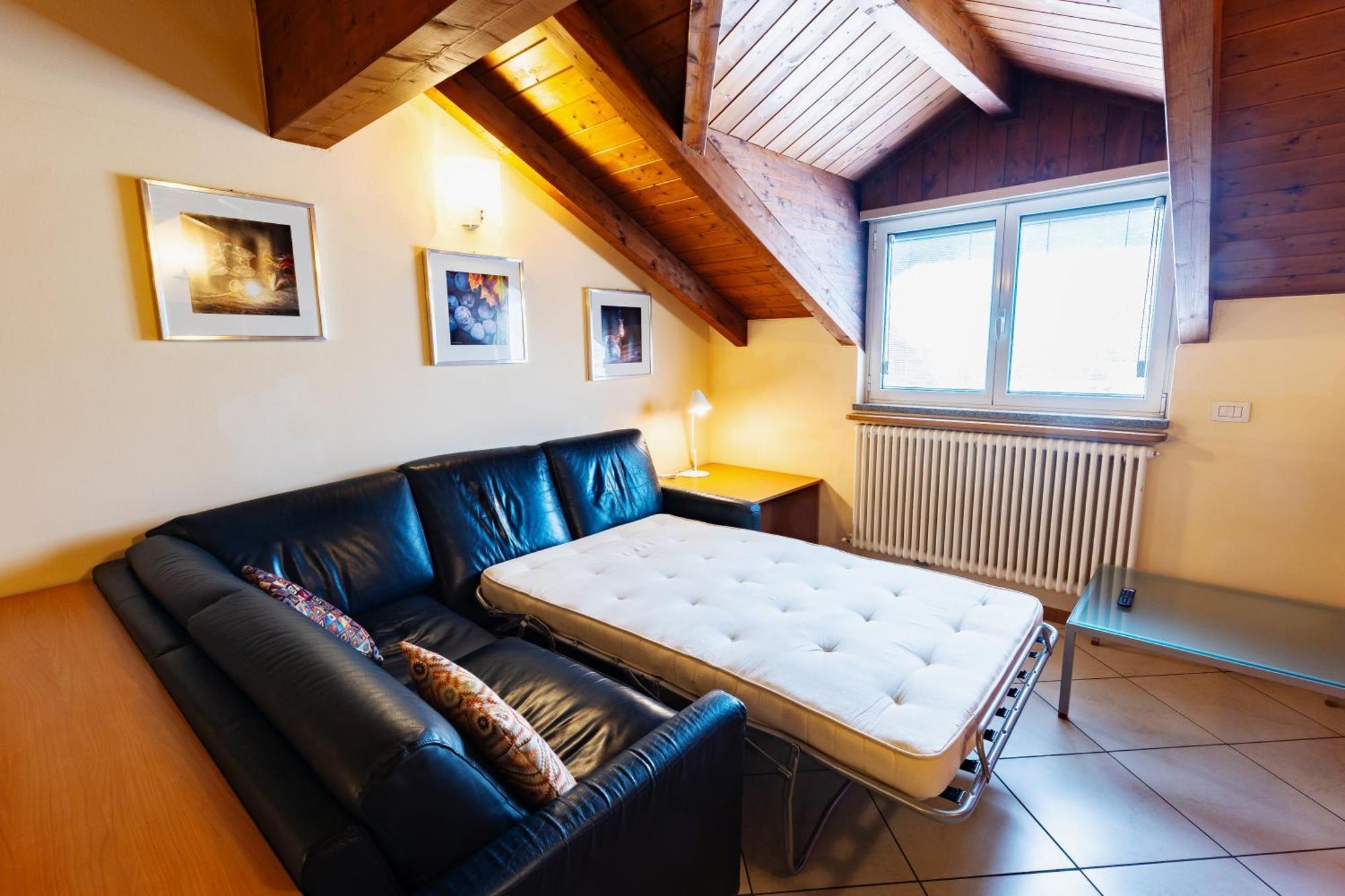 Apartamento Residenza Il Castello Sondrio Habitación foto