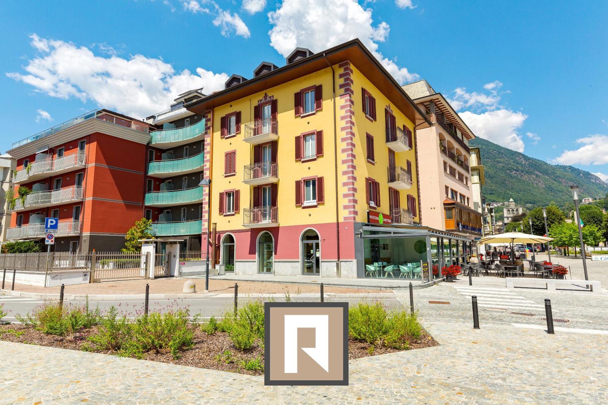 Apartamento Residenza Il Castello Sondrio Exterior foto